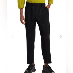 Vogue Navy Pleated Pants